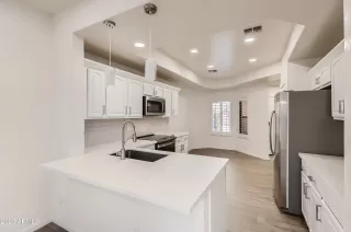 Photo #5: 6515738 Listing 