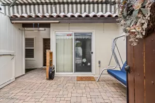 Photo #2: 6515781 Listing