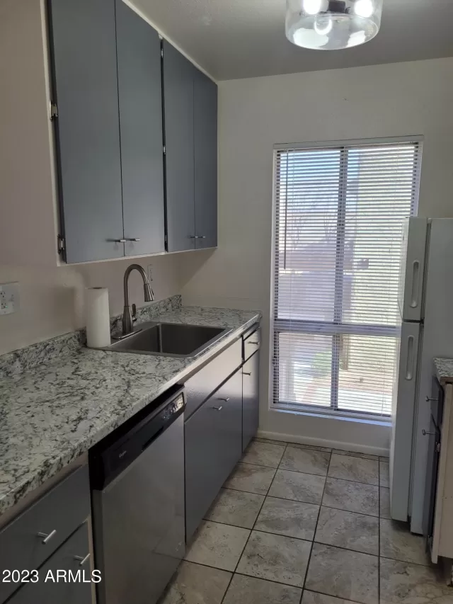 MLS: 6515784 Condo For Sale