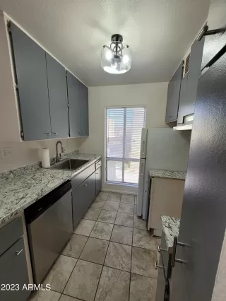 Photo #3: 6515784 Listing