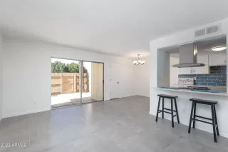 Photo #4: 6515789 Listing 