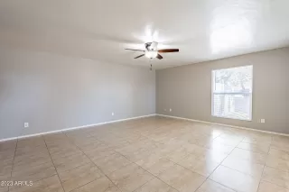 Photo #5: 6515864 Listing