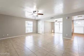 Photo #6: 6515864 Listing