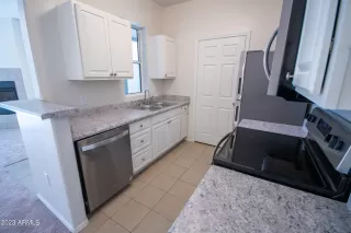 Photo #3: 6515888 Listing 