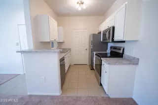 Photo #4: 6515888 Listing 