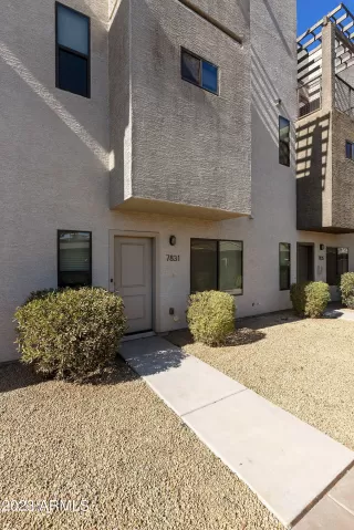 Photo #2: 6516019 Listing