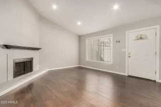 Photo #5: 6516166 Listing 