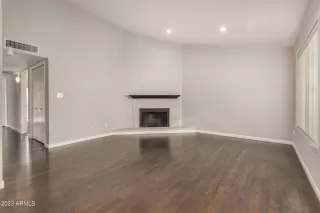 Photo #6: 6516166 Listing 