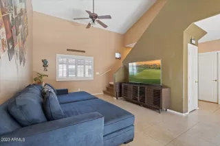 Photo #5: 6516242 Listing