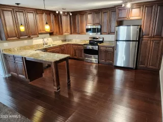 Photo #2: 6516292 Listing
