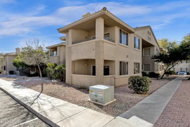 MLS: 6516538 Condo For Sale