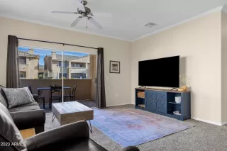 Photo #6: 6516538 Listing