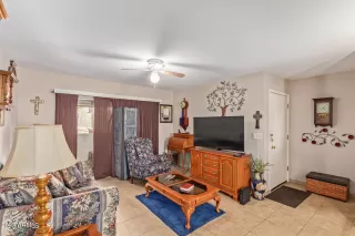 Photo #2: 6516540 Listing