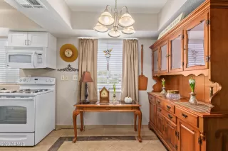 Photo #5: 6516540 Listing