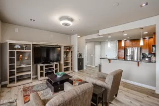 Photo #3: 6516580 Listing 