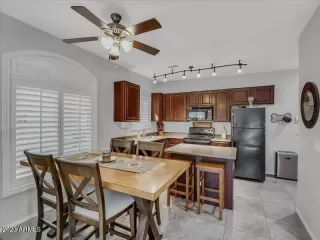 Photo #4: 6516582 Listing 