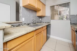 Photo #5: 6516686 Listing 