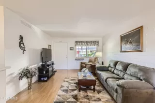 Photo #2: 6516843 Listing