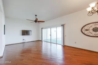 Photo #5: 6516867 Listing 