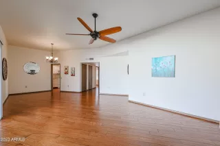 Photo #6: 6516867 Listing 