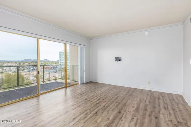 MLS: 6516868 Condo For Sale