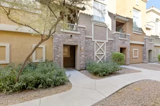 Photo #2: 6516898 Listing