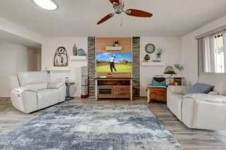 Photo #3: 6517119 Listing 