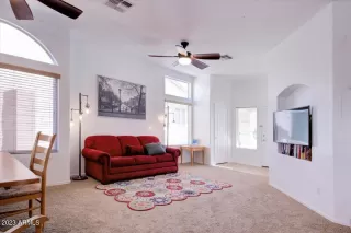 Photo #2: 6517147 Listing 