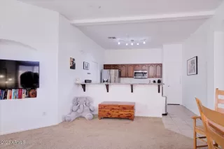 Photo #5: 6517147 Listing 