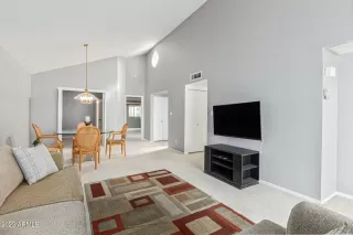 Photo #2: 6517281 Listing