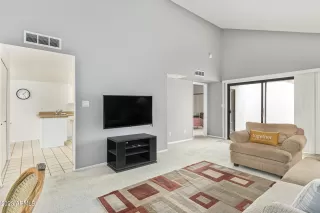 Photo #3: 6517281 Listing