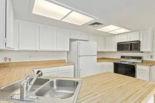 Photo #5: 6517281 Listing