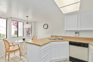 Photo #6: 6517281 Listing