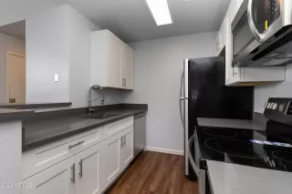 Photo #3: 6517430 Listing 