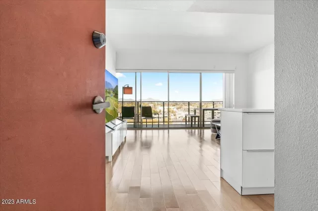 MLS: 6517566 Condo For Sale