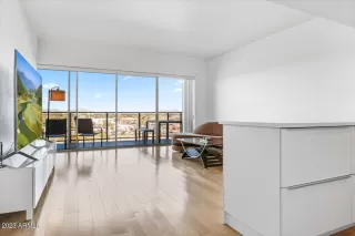 Photo #1: 6517566 Listing