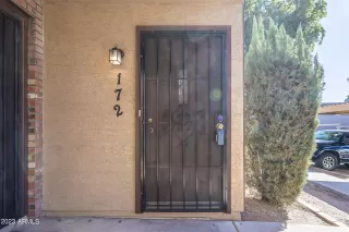 Photo #2: 6517664 Listing