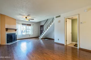 Photo #6: 6517664 Listing