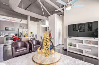 Photo #3: 6517780 Listing 