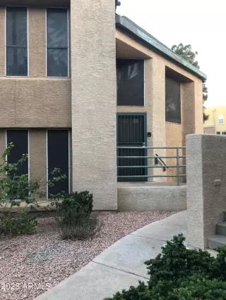 Photo #2: 6517820 Listing