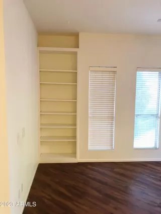 Photo #6: 6517820 Listing