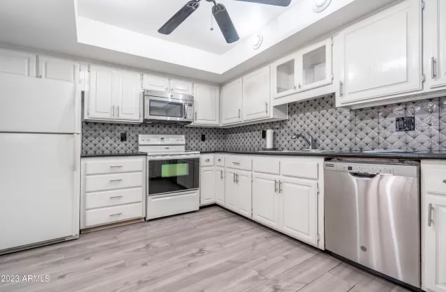 MLS: 6517833 Condo For Sale