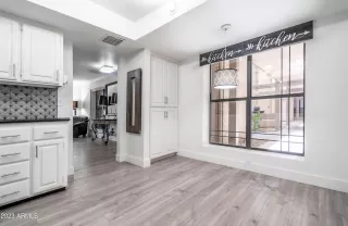 Photo #2: 6517833 Listing