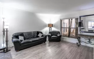 Photo #4: 6517833 Listing