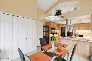 Photo #3: 6517894 Listing 