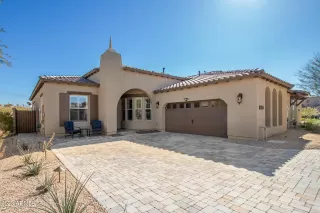 Photo #1: 6517898 Listing