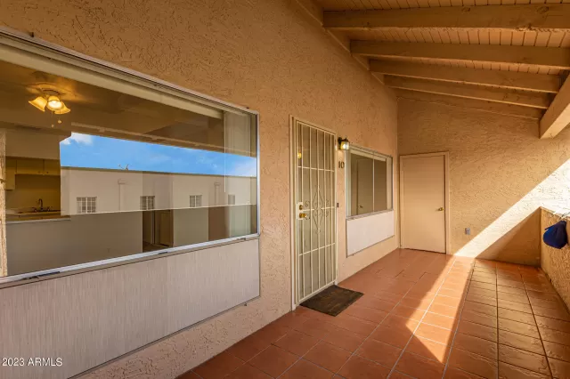 MLS: 6517900 Condo For Sale
