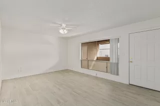 Photo #4: 6517900 Listing 