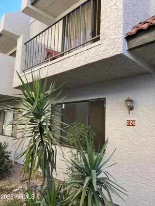 Photo #3: 6518075 Listing