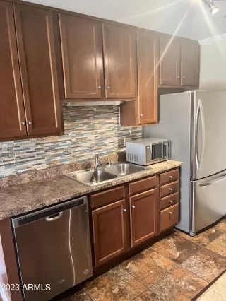 Photo #4: 6518175 Listing
